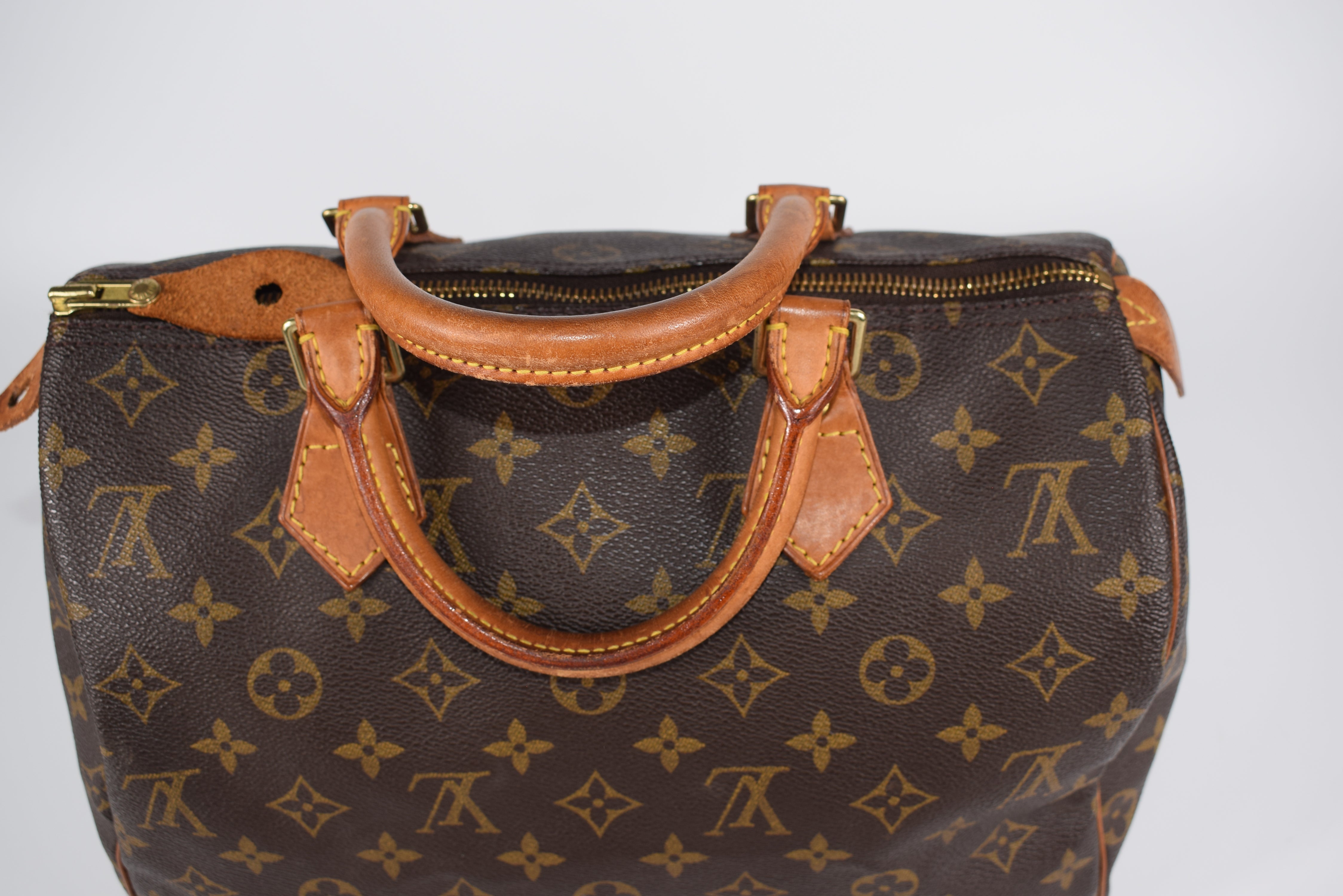 Louis Vuitton Speedy 30