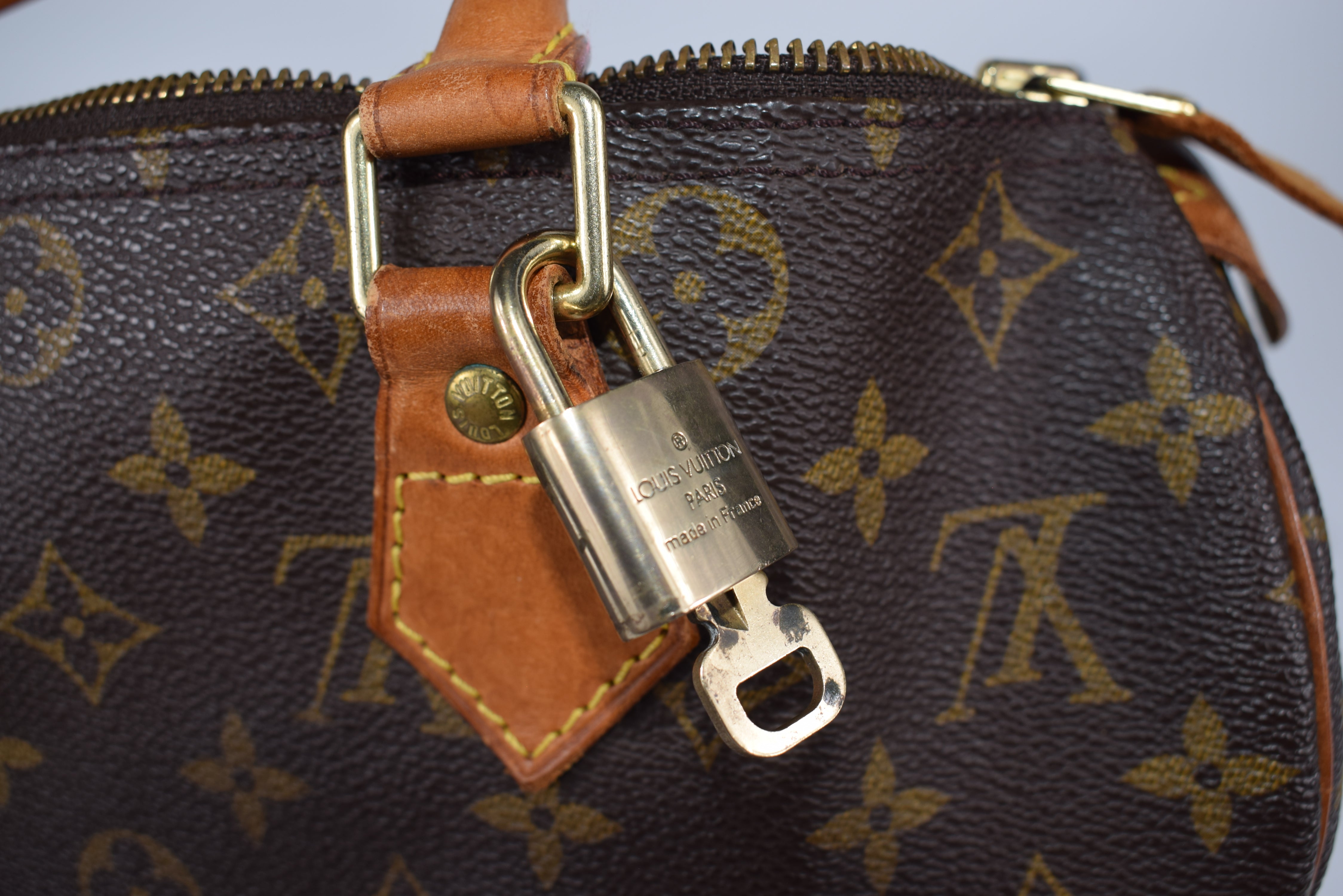 Louis Vuitton Speedy 30